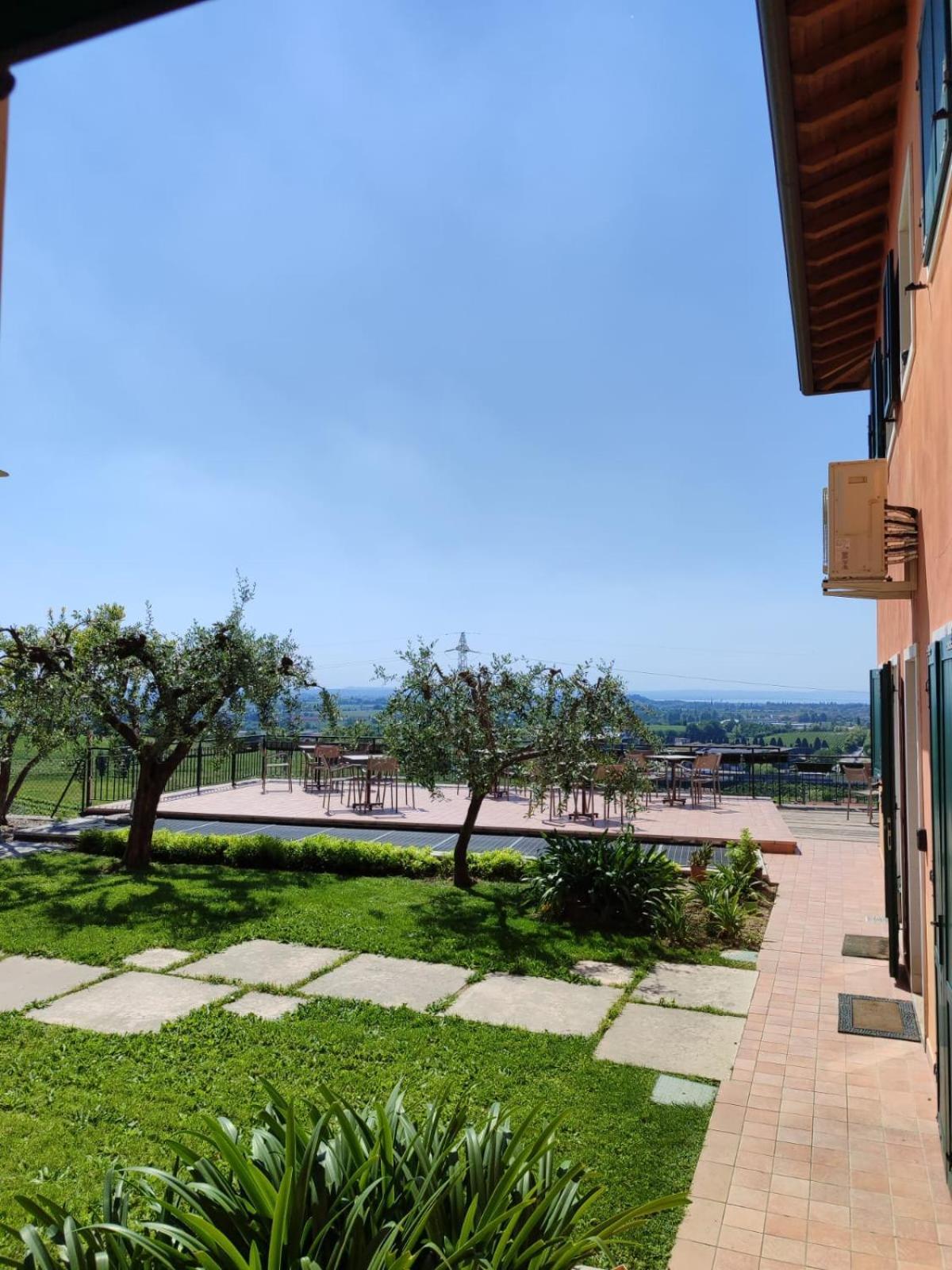 פאסטרנגו Nice Apartments Lake View & Free Parking מראה חיצוני תמונה